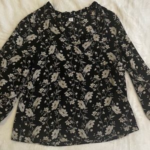 Old navy floral long sleeved shirt